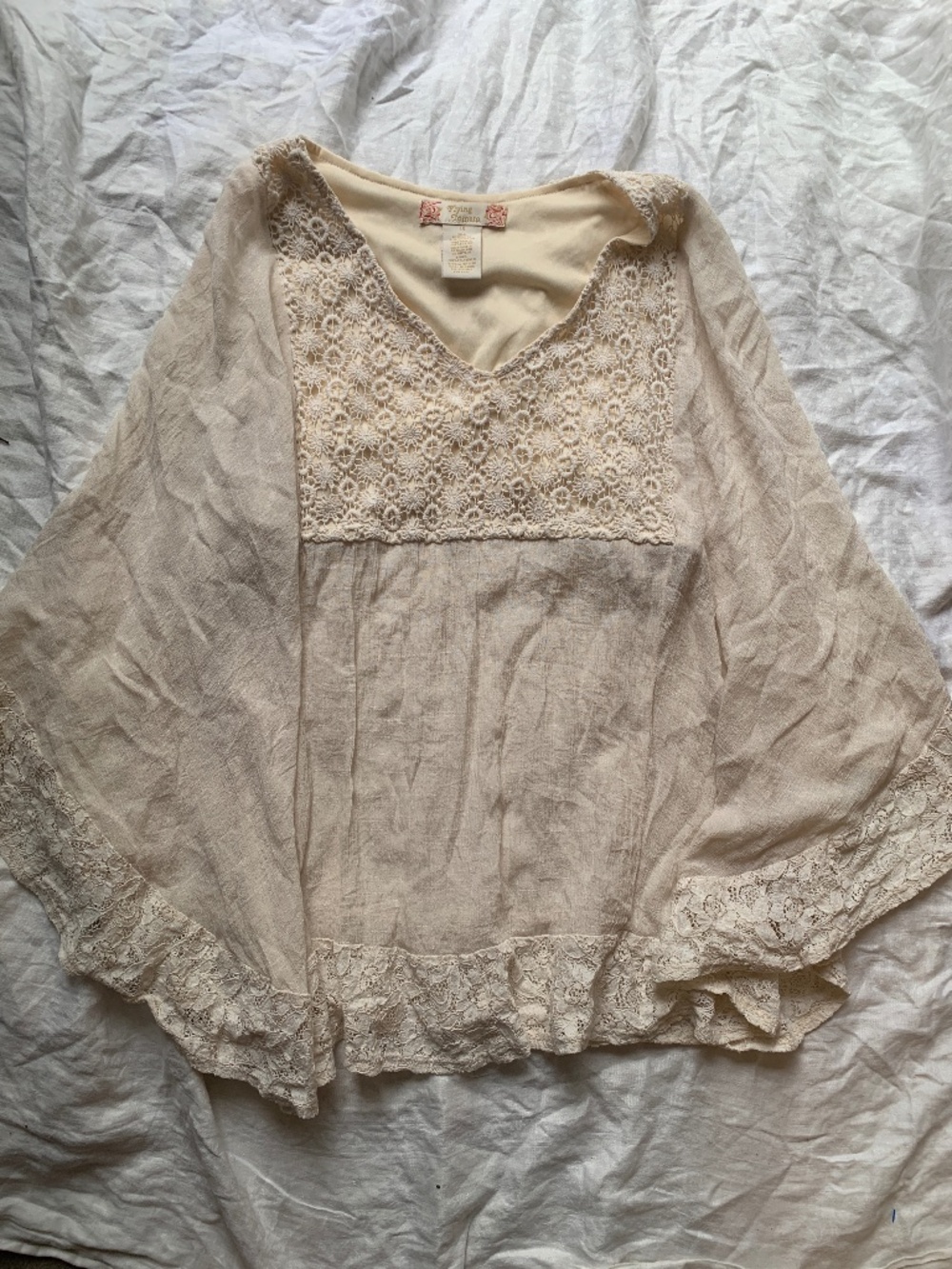 Flowy Ivory Poncho top with lace edges, bohemian, western, cottage core, size 1X